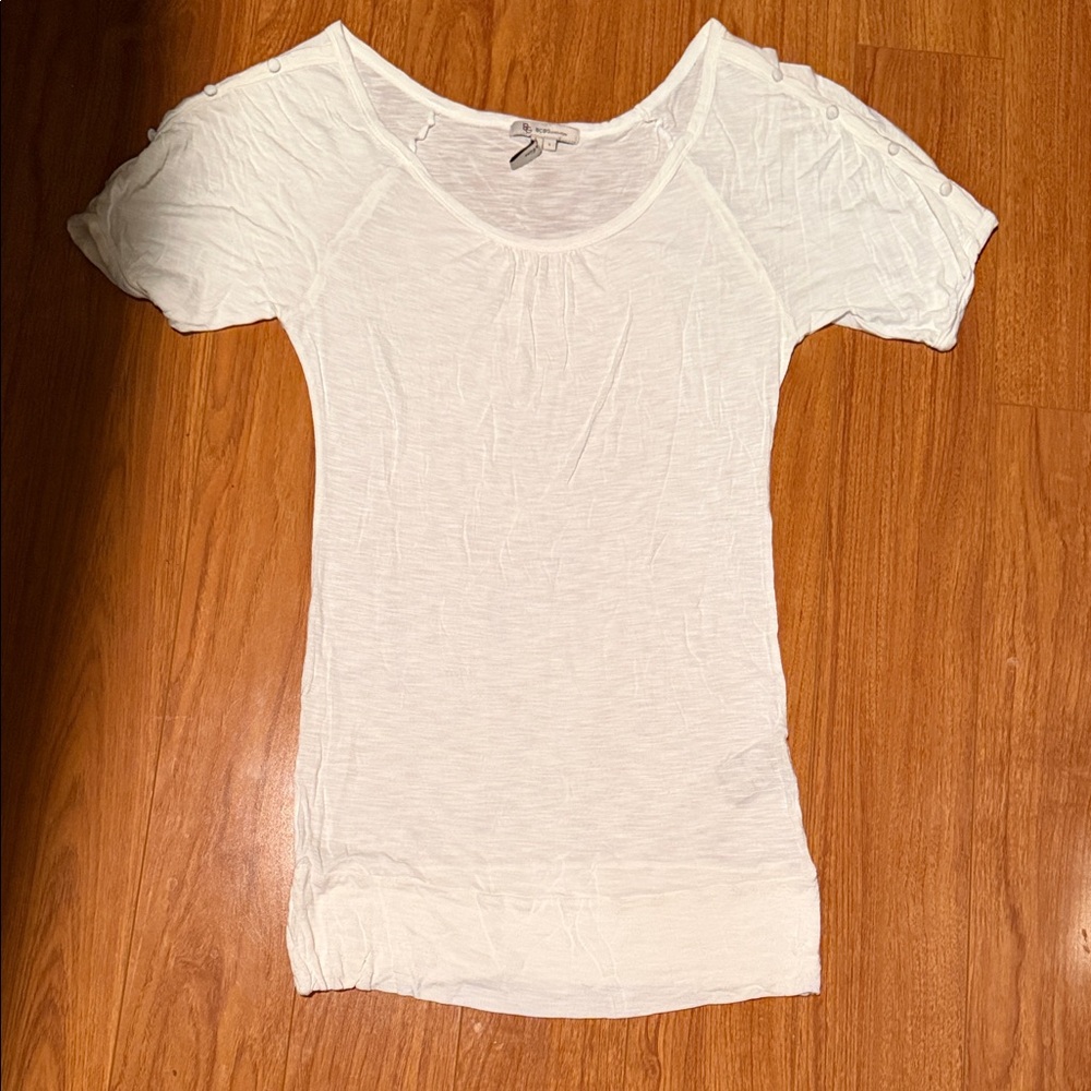 BCBGeneration White Short Sleeve tunic Tee size small